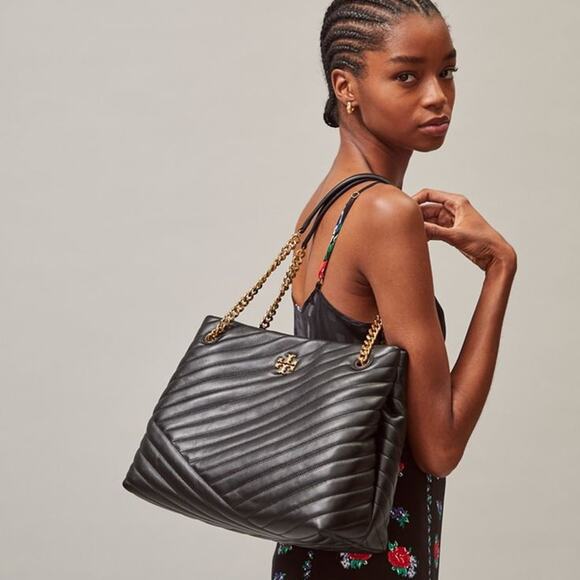 Tory Burch Kira Chevron Tote Bag Black Leather & Gold Hardware NWT - Picture 2 of 12